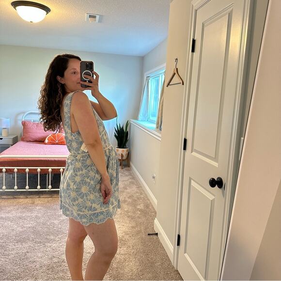 NWT Tuckernuck Adelyn Rae Blue White Lace Crochet Mini Dress Medium - Picture 2 of 12